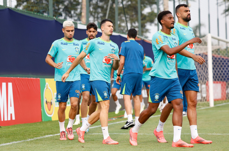 Chile x Brasil: onde assistir ao vivo, horário e escalações do jogo das Eliminatórias