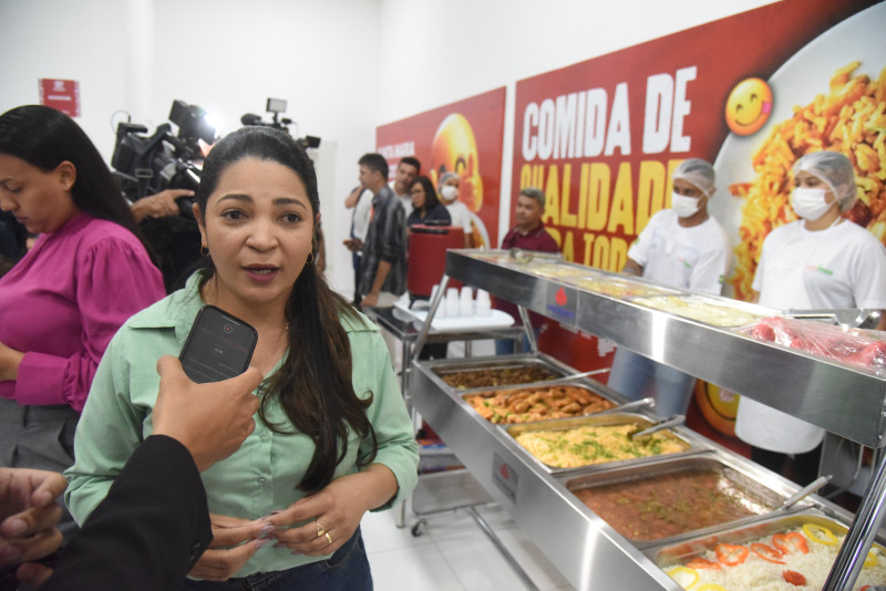 Gerente regional dos Restaurantes Populares no Piauí, Joina Taveira - (Assis Fernandes/ODIA)