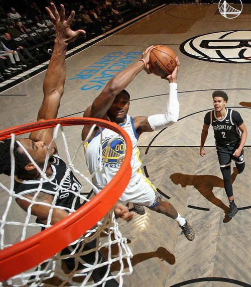 Pela NBA, Warriors bate Nets com grande atuação de Gui Santos