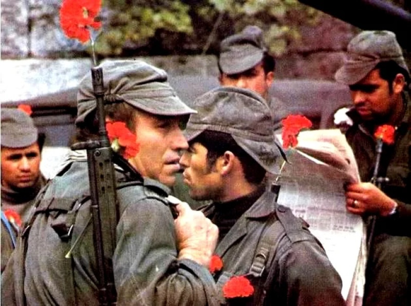 25 de abril: Portugal comemora 50 anos da Revolução dos Cravos