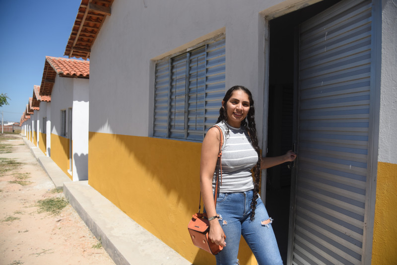 Marília Lisandra foi uma das contempladas com uma casa - (Assis Fernandes/ODIA)