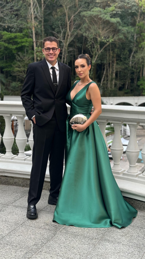 #Casamento - Um click da querida Mandy Pessoa com o belíssimo vestido da - Nova Coleção FIL-Á-FIL - by Polyana Melo / Zelita Melo, & o marido Severo Ulisses no casamento da Ludmila Eulálio de Araújo & Igor Carvalho, no Palácio Tangará em Sampa. Chics!!! - (Arquivo Pessoal)