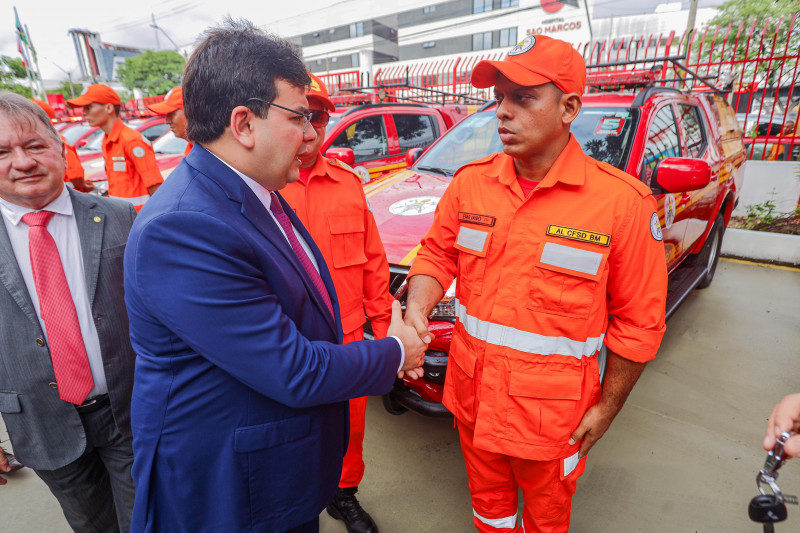 Governador promete nomear 200 novos bombeiros militares no Piauí
