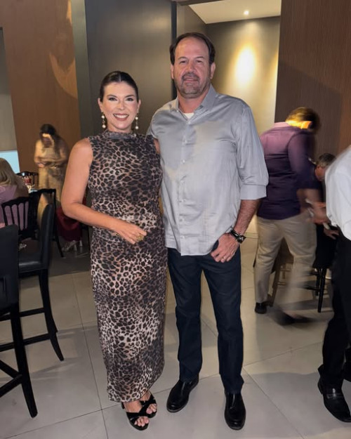 Parabéns para Inaldo Guerra!!! Que comemora a data com a amada Lennara Guerra, em família. Chics!!! - (Arquivo Pessoal)