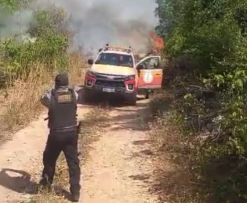 UFPI registra incêndio próximo ao CCA, em Teresina - (Reprodução/Whatsapp)