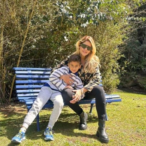 #Mãe & Filho - Um click de @anapaula_bramalho com o filho. Lindos & Chics!!! - (Arquivo Pessoal)