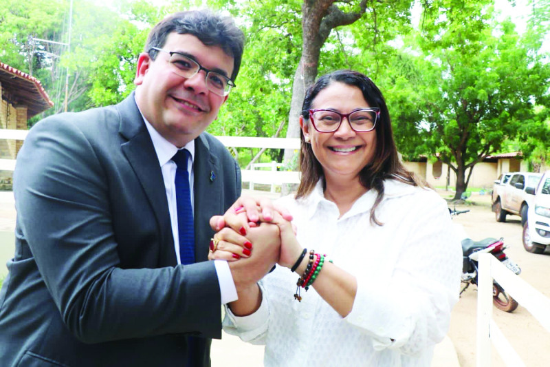 A pré- candidata à prefeita de Landri Sales, Adriana Sá (PT) na segunda-feira recebeu o governador Rafael Fonteles no Hotel Fazenda 7 Cidades. - (Divulgação)