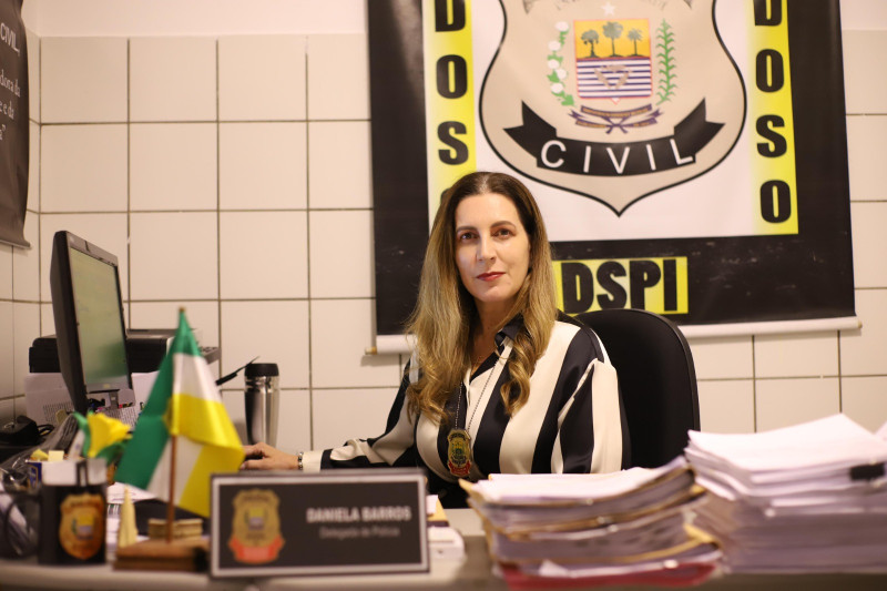 Delegada Daniela Barros alerta para a necessidade de denunciar - (Ascom SSP)