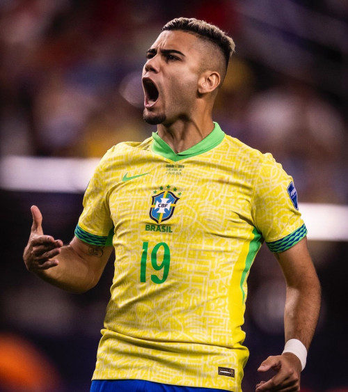 Andreas Pereira convocado para substituir Vinícius Júnior - (Reprodução/Instagram)