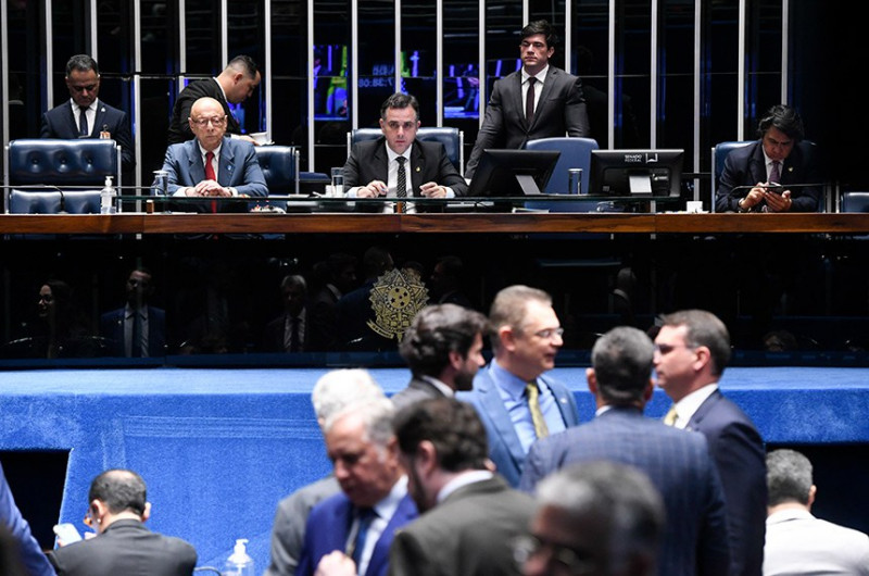 Senado aprova PEC que limita poderes do STF; veja como votaram os senadores piauienses