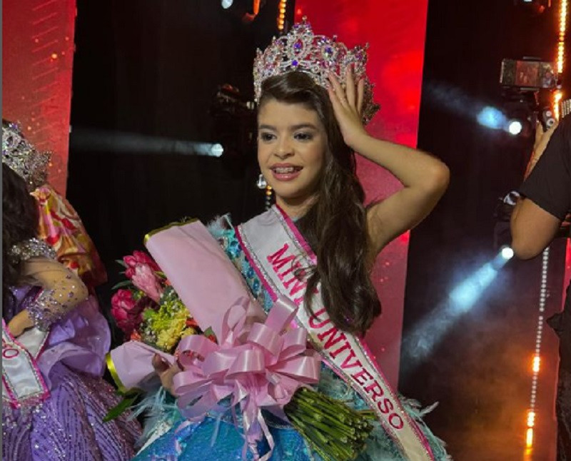 Piauiense Sofia Moraes é eleita Mini Miss Universo 2024
