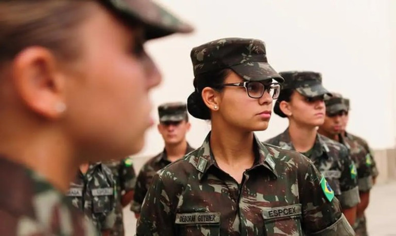 Governo federal regulamenta alistamento militar feminino - (Exército Brasileiro/divulgação)