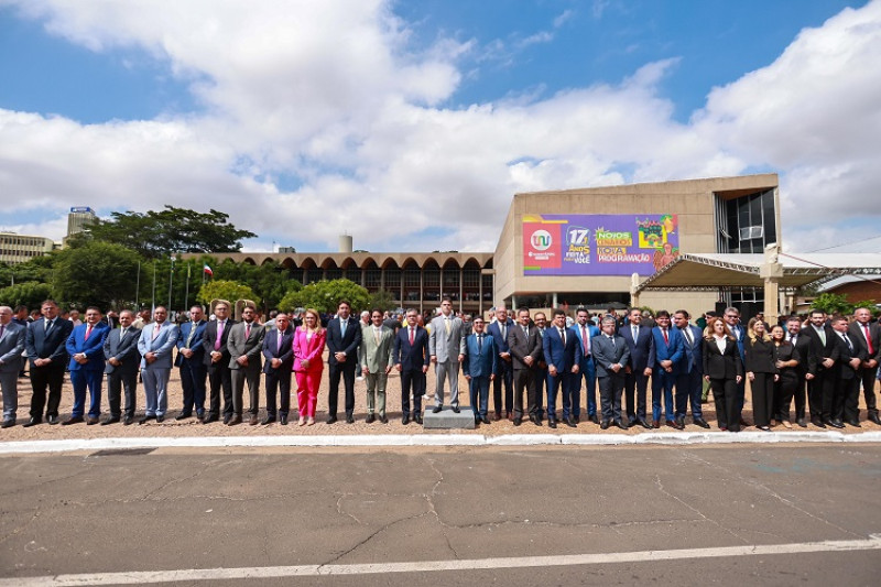 #Posse - Um click do deputado estadual Severo Eulálio, que hoje (3) assume a presidência da Assembleia Legislativa do Piauí, e comandará a Casa no Biênio 2025-2026. As solenidades na ALEPItambém acontece a posse da Mesa Diretora, a Abertura do Ano Legislativo e a leitura da mensagem do Governador do Piauí - by Rafael Fonteles. Chics!!! - (Renato Andrade)