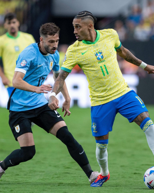 Nos pênaltis, Brasil perde para o Uruguai e dá adeus à Copa América