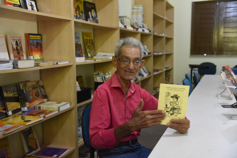 Joaquim Mendes, o Joames - cordelista, professor e Presidente da Casa do Cantador - (Assis Fernandes/ODIA)