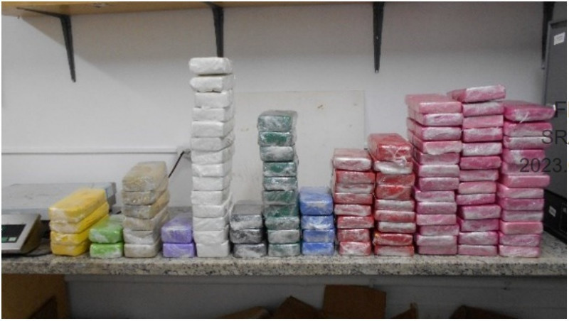 Mais de 100 kg de cocaína foram apreendidos em caminhão na Zona Sul de Teresina