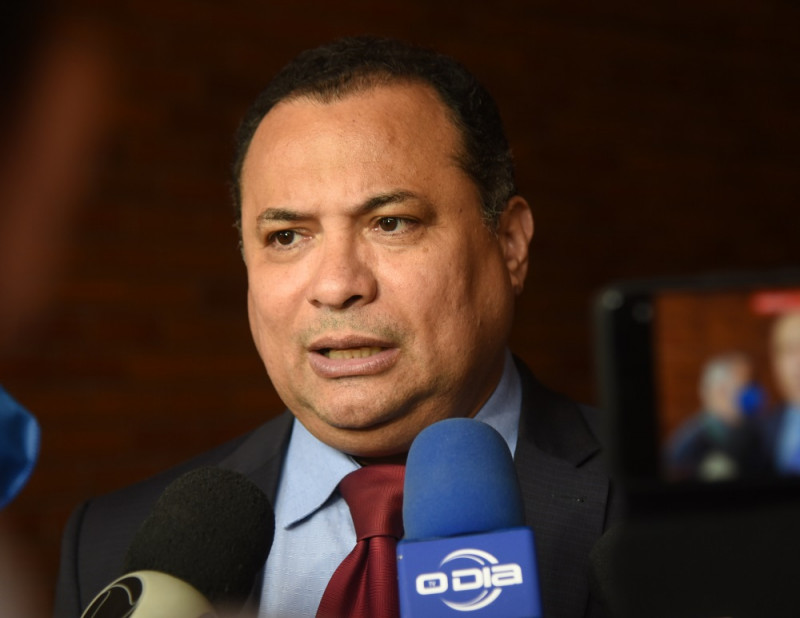 Evaldo Gomes avalia adesões ao nome de Fábio Novo: “Agora é o PSD e o MDB”