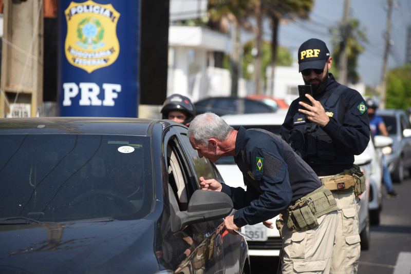 PRF, Polícia Rodoviária Federal - (Assis Fernandes/O Dia)