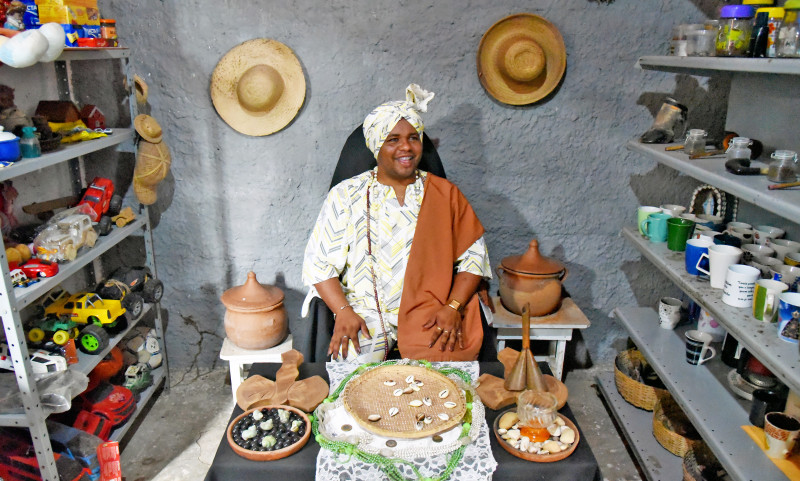 Pai Frazão de Xangô, sacerdote do Ilê Axé de Preto Velho - (Assis Fernandes/ODIA)