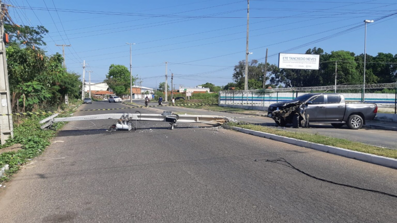 Acidentes de trânsito com postes da rede elétrica aumentam em 70% no Piauí