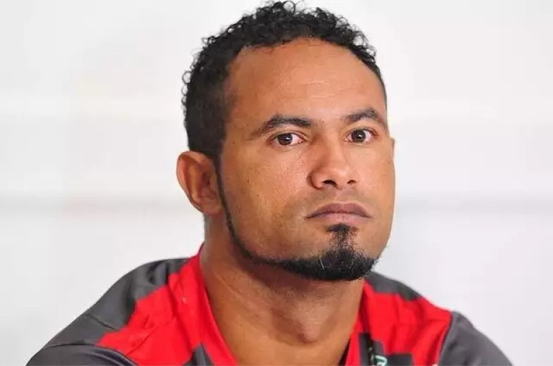 Goleiro Bruno: Justiça extingue ação contra Meta após retorno à prisão