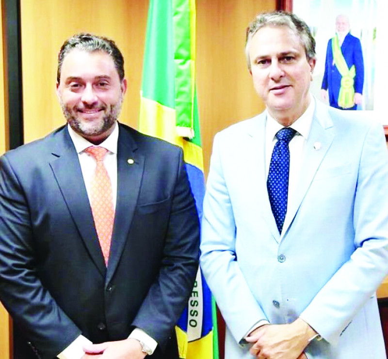 Deputado Federal, Átila Filho foi recebido recentemente pelo Ministro da Educação, Camilo Santana em seu gabinete, onde o parlamentar discuti demandas importantes para educação do Piauí. - (Arquivo Pessoal)