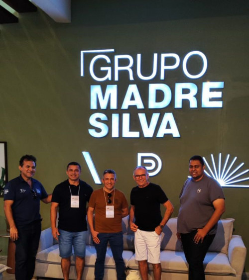 NEGÓCIOS - Empresário Belzamar (diretor das Lojas Casa Nova) e seus gerentes: Jose Rodrigues, Rony e Zezinho estiveram na cidade de Marco- Ceará, participando do 