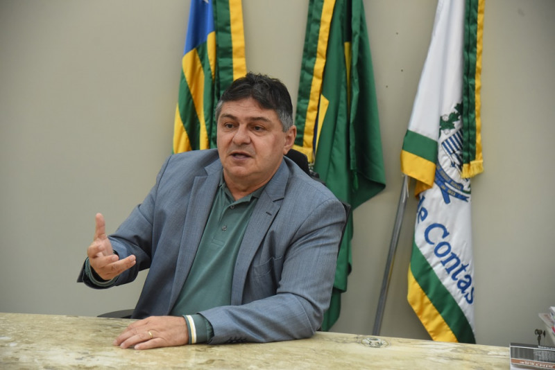 Gestores públicos do Piauí terão que fornecer número de Whatsapp ao TCE; veja prazo