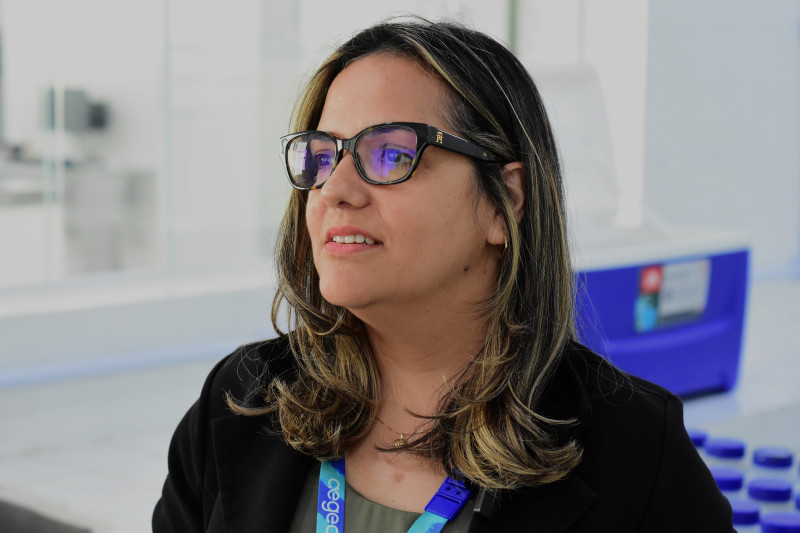 Kennya Martins, responsável pelo laboratório operacional da Águas de Teresina - (Jailson Soares/O Dia)