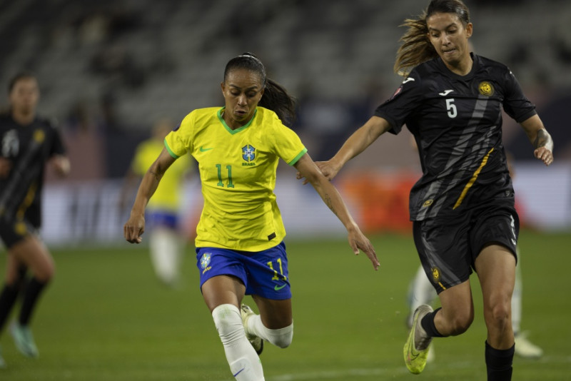 Adriana fez cruzamento que culminou em gol da vitória da Seleção Feminina - (Leandro Lopes/CBF)