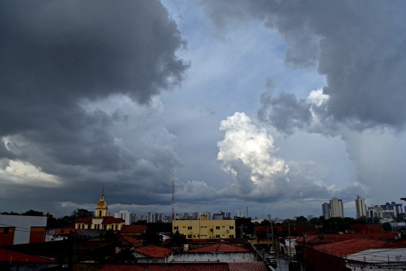 17 cidades do Piauí estão em alerta para chuvas intensas até segunda-feira (23); veja a lista