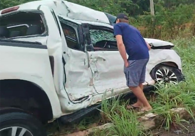 Ex-prefeito do Piauí morre em grave acidente na BR-242, na Bahia