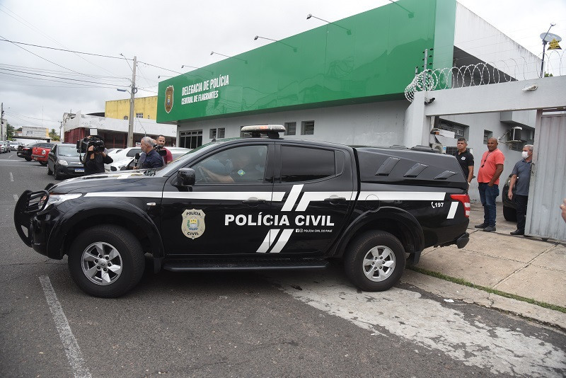 viatura Polícia Civil, Central de Flagrantes de Teresina - (Assis Fernandes/O Dia)