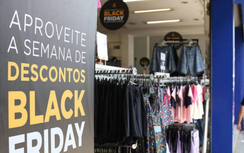 Procon orienta consumidores sobre compras na Black Friday 2023