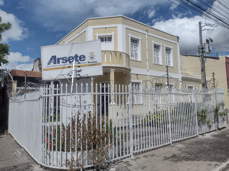 Sede da Arsete, em Teresina - (André dos Santos /  O DIA)