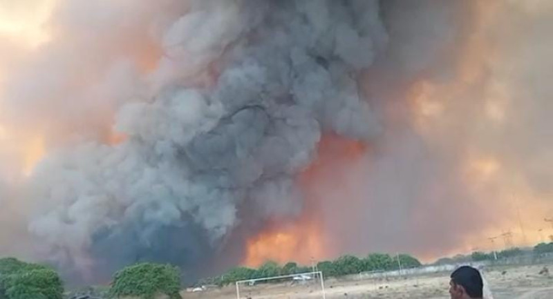 Incêndio de grandes proporções na comunidade Santa Clara, próximo à Canto do Buriti. - (Reprodução / Redes sociais )