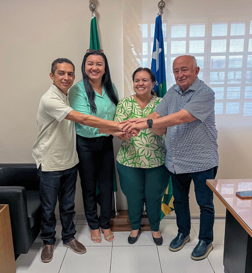 Elisângela Moura reforça articulação política em agenda com vice-prefeito de Currais e Júlio César