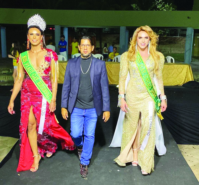 Claudimar Alves (coordenador do Piauí Gay Regional 2024)ladeado pela Izabelly Senna (que foi eleita Miss Piauí Gay Regional 2024) e  Russa Campos (que foi eleita Miss União 2024)durante o Concurso realizado no último sábado (7) na cidade de União. - (Daniel Cardoso)