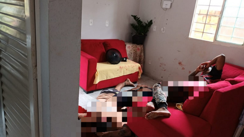 Dois homens são assassinados com tiros na cabeça dentro de residência em Altos