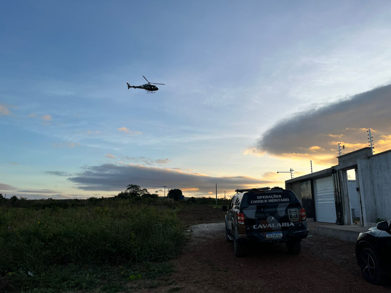 Secretaria de Segurança utilizou helicóptero na operação - (Divulgação / SSP)