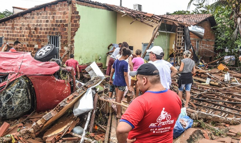 Prefeitura quer entregar casas para vítimas de tragédia no Parque Rodoviário até dezembro