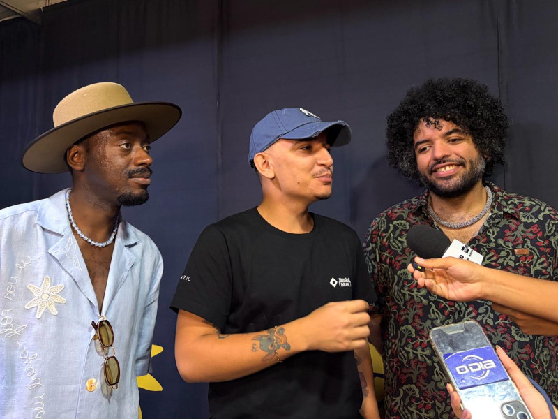 Jota.pê, João Gomes e Mestrinho durante entrevista para o O Dia - (Iris Sales/O Dia)