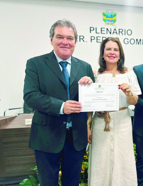 Diplomação - O juiz eleitoral da 16ª zona da cidade de União, Dr. José Eduardo Couto de Oliveira.