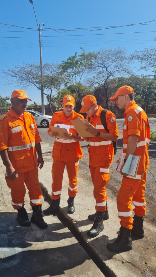 Mais de 130 lojas no Centro são notificadas por descumprirem normas de segurança - (Foto: CCOM/PI)