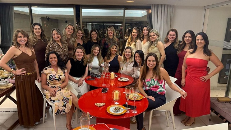 #Granfinas - Um clck da querida Josete Veras, foi a anfitriã da Páscoa das Granfinas reunida com as sócias com reunião realizada em grande estilo. Chics!!! - (Arquivo Pessoal)