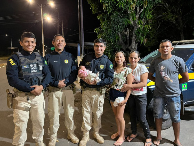 Bebê vítima de engasgamento é salva por policiais rodoviários federais em Teresina