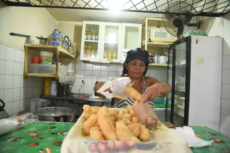 Morre Solimar do Bolo Frito, do Mercado do Mafuá, no dia do seu aniversário - (Assis Fernandes/ODIA)