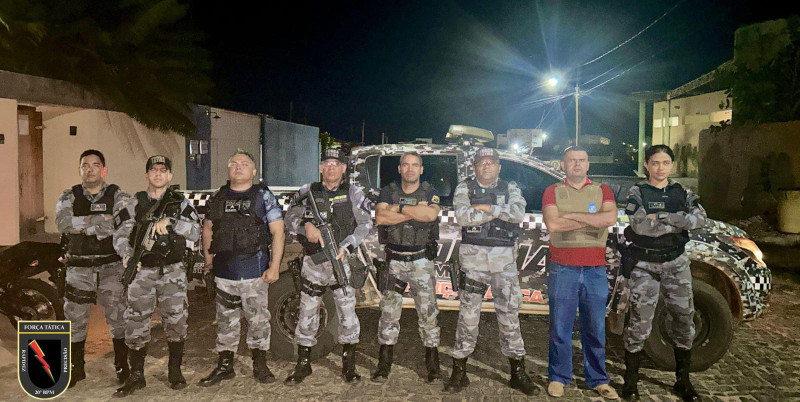Equipe da Polícia Militar envolvida na ação - (Divulgação)