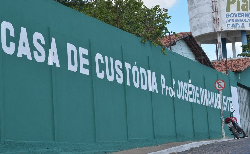 Mais de 10 presos são autuados por homicídio após morte de detentos na Casa de Custódia de Teresina - (Assis Fernandes/O Dia)