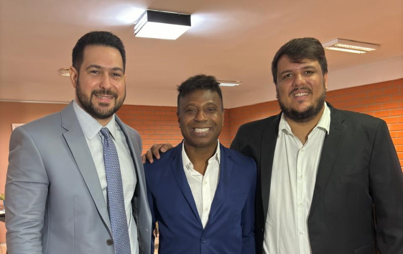 Pentacampeão de futebol, Edilson Capetinha recebe título de Cidadão Piauiense - (Eliezer Rodrigues/O Dia)